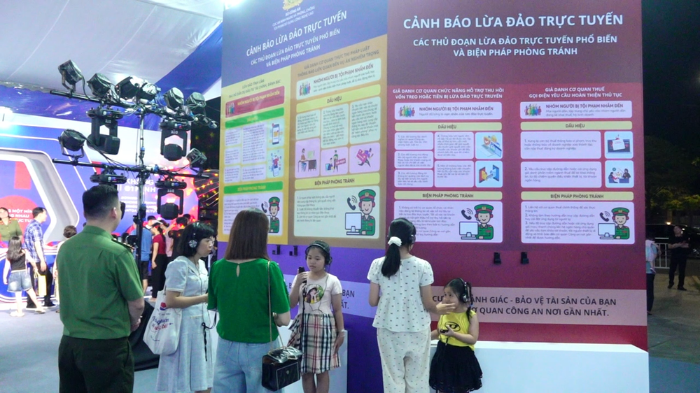 Đà Nẵng: Khai mạc chuỗi sự kiện "Tổ quốc bình yên" - Ảnh 2.