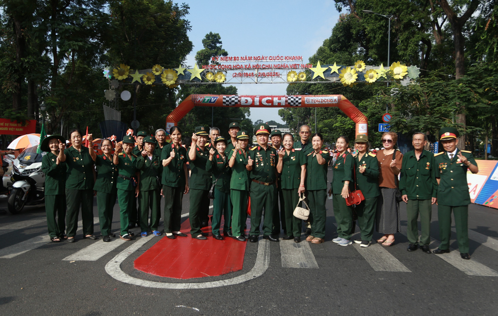 TP.HCM tưng bừng thể thao chào mừng ngày đất nước thống nhất - Ảnh 4.