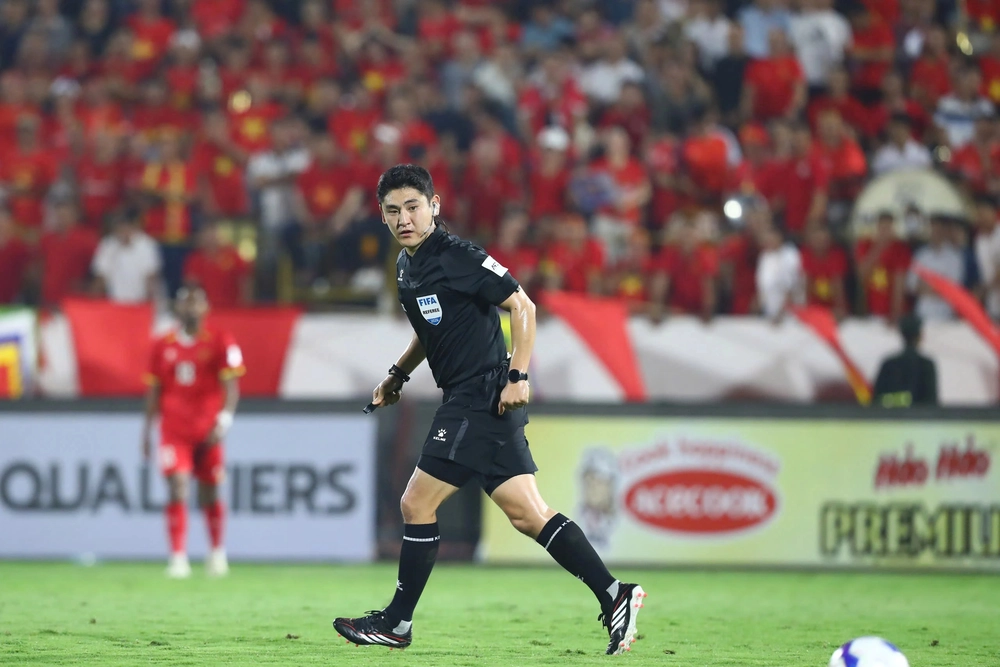 Trọng tài Hàn Quốc làm nhiệm vụ trận Thể Công Viettel gặp Ninh Bình - Ảnh 1.