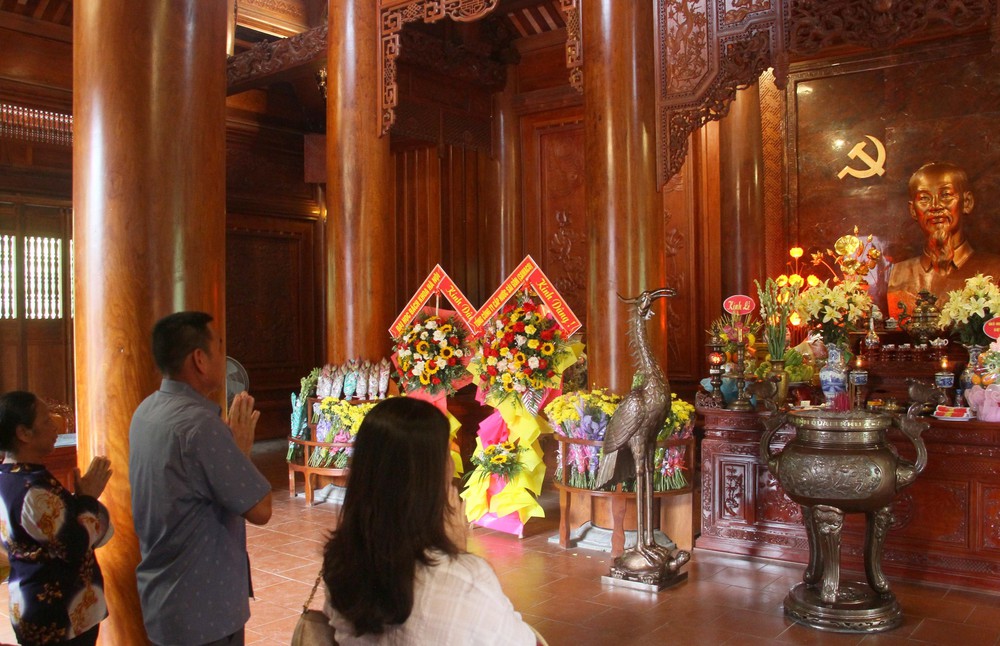 Hàng ngàn du khách về Khu di tích quốc gia đặc biệt Kim Liên - Ảnh 6.