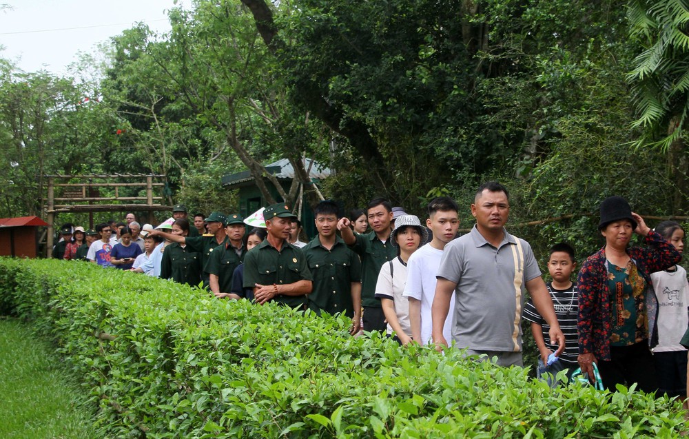 Hàng ngàn du khách về Khu di tích quốc gia đặc biệt Kim Liên - Ảnh 4.