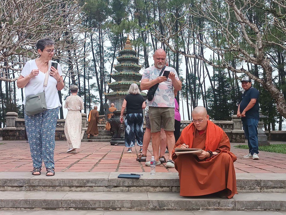 Huế - “miền tĩnh lặng” của du lịch Việt - Ảnh 5.