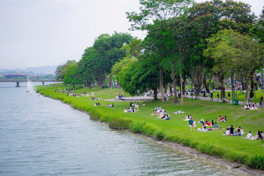 Huế - “miền tĩnh lặng” của du lịch Việt - Ảnh 1.