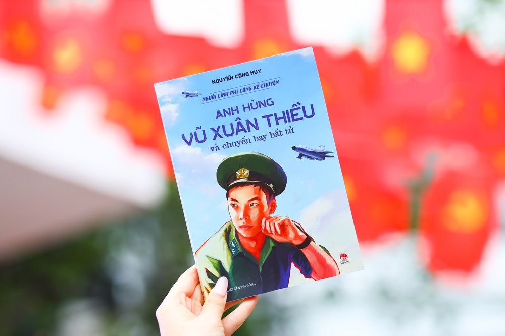 Chuyện kể về một chuyến bay bất tử - Ảnh 1.
