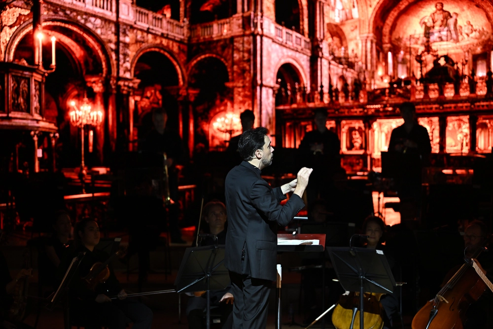 Khi âm nhạc trở thành không gian, kiến trúc trở thành âm thanh - Ảnh 3.