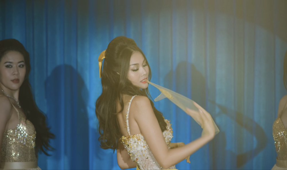 Thanh Hằng bị nhấn nước, đối đầu Hồng Ánh trong “Mesdames Thanh Sắc” - Ảnh 1.