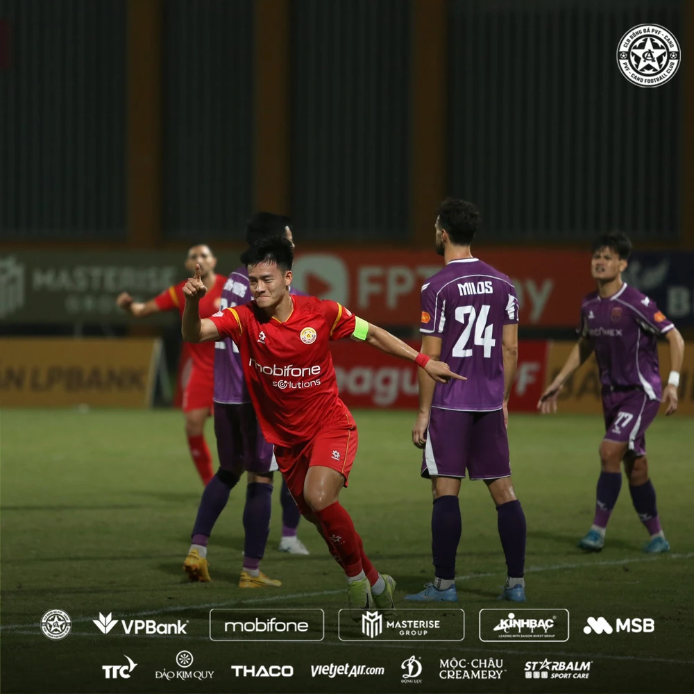 Tin nóng bóng đá Việt hôm nay 5/4: U20 quyết thắng trận cuối vì danh dự; HLV Kewell chê thủ môn Đình Triệu câu giờ - Ảnh 2.