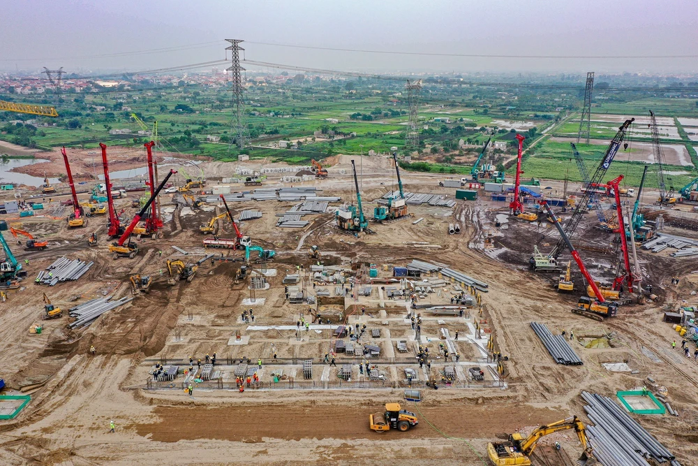 Hà Nội: Nhộn nhịp trên công trường dự án sân vận động Trống Đồng - Ảnh 11.