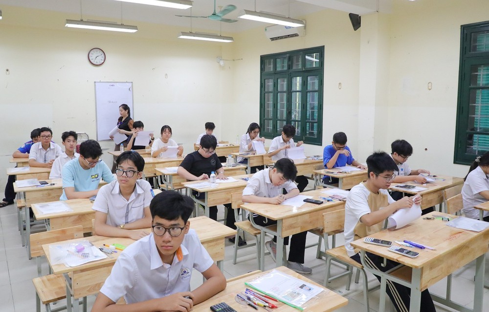 Hà Nội: Giao hơn 81.000 chỉ tiêu tuyển sinh lớp 10 công lập năm học 2026-2027 - Ảnh 1.