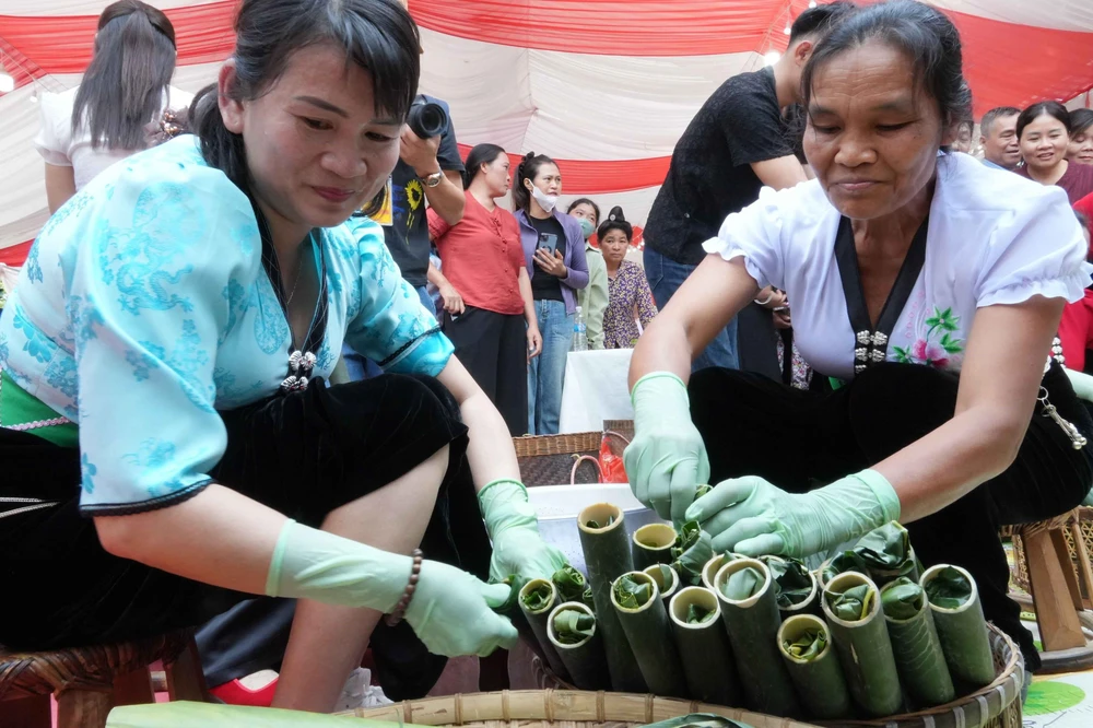 Lễ hội Nàng Han - nét đẹp văn hóa của đồng bào dân tộc Thái trắng - Ảnh 7.