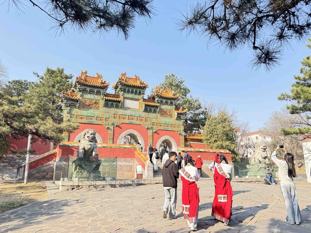 Khám phá 'tiểu cung điện Potala' ở Hà Bắc, Trung Quốc - Ảnh 5.