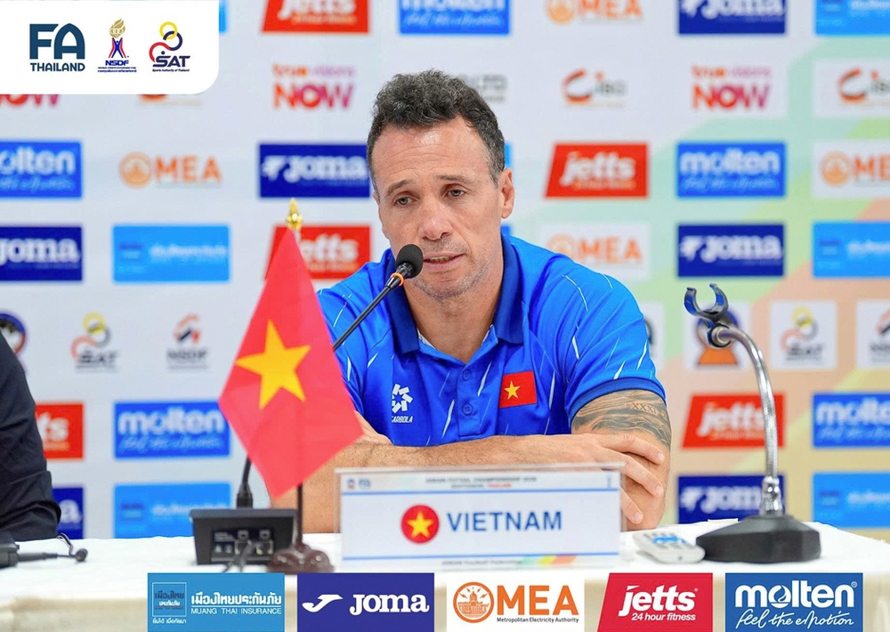 HLV Diego Giustozzi tự tin tranh suất đi World Cup cùng futsal Việt Nam - Ảnh 1.