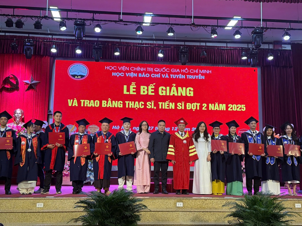 Vị Đại đức mang hành trình học thuật kiến tạo giá trị cộng đồng - Ảnh 2. Vị Đại đức mang hành trình học thuật kiến tạo giá trị cộng đồng - Ảnh 2.