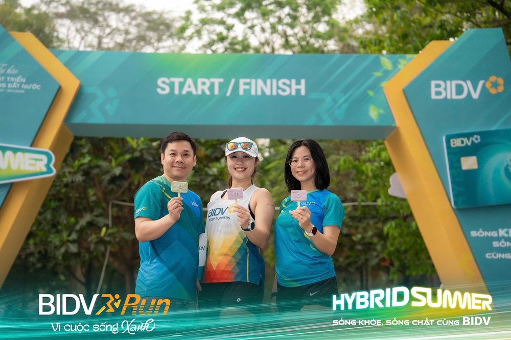 BIDV khởi động chiến dịch kết nối sống xanh và tài chính thông minh - Ảnh 6. BIDV khởi động chiến dịch kết nối sống xanh và tài chính thông minh - Ảnh 6.