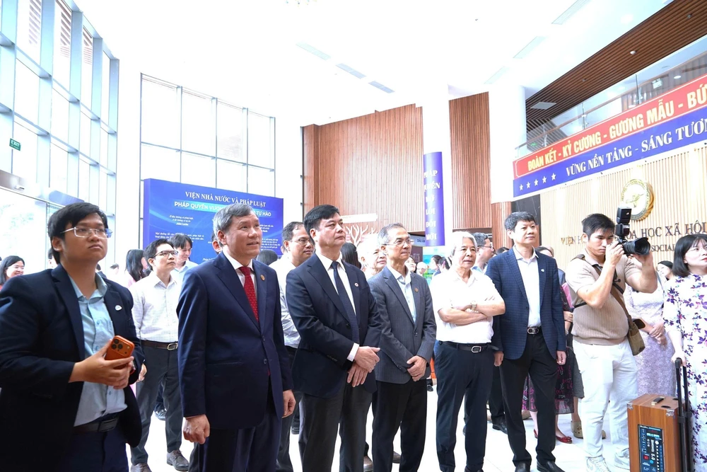 Đưa thành tựu khoa học xã hội và nhân văn đến gần công chúng - Ảnh 4.