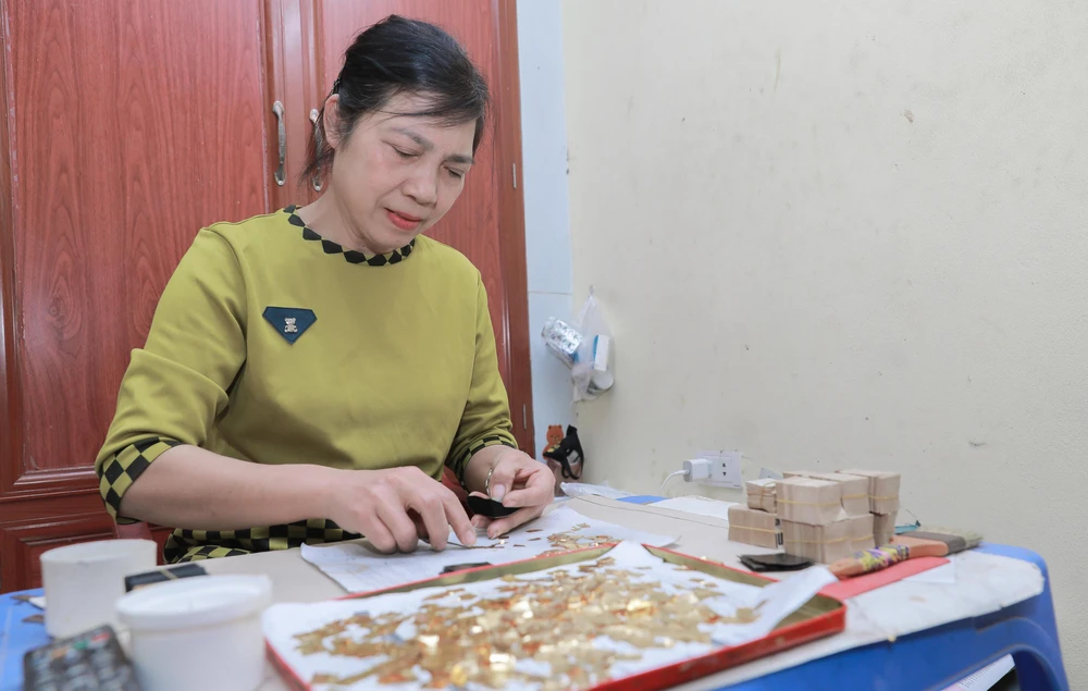 Làng dát vàng Kiêu Kỵ (Hà Nội): Khơi dậy nguồn lực nội sinh từ Bet88447 link đăng nhập nghề truyền thống - Ảnh 13. Làng dát vàng Kiêu Kỵ (Hà Nội): Khơi dậy nguồn lực nội sinh từ Bet88447 link đăng nhập nghề truyền thống - Ảnh 13.