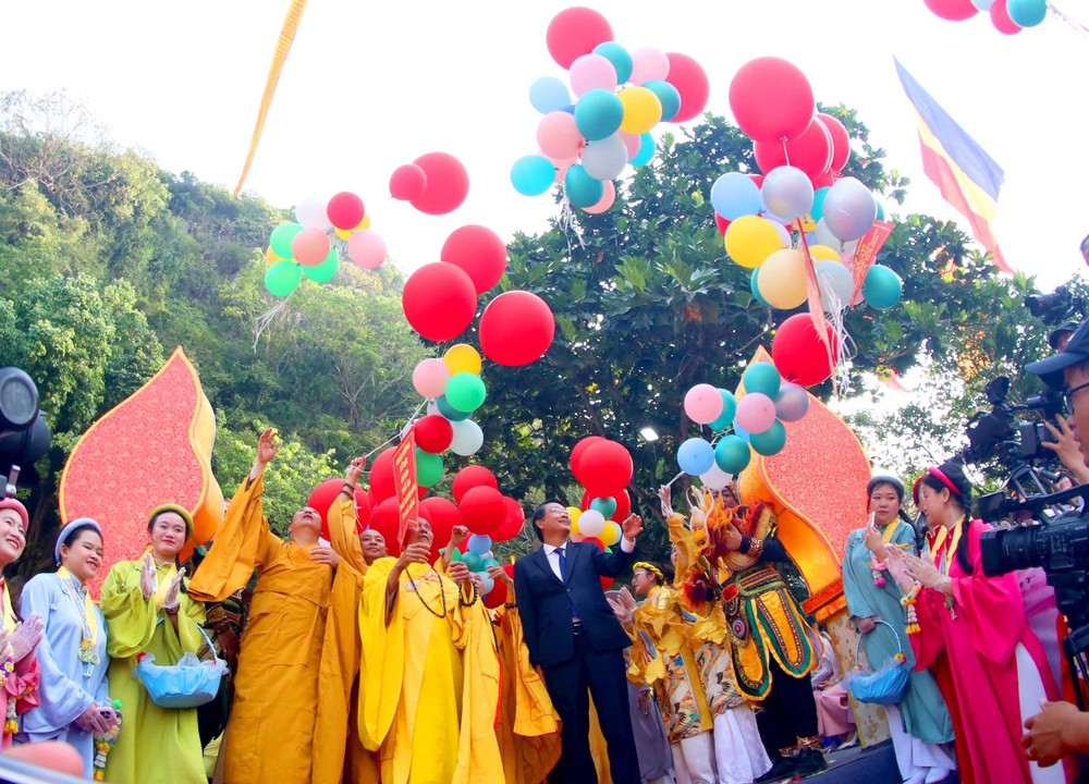 Lễ hội Quán Thế Âm, Ngũ Hành Sơn: Kết nối di sản với phát triển du lịch bền vững - Ảnh 8.