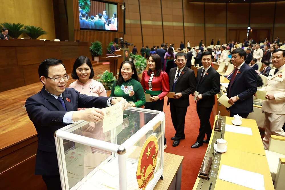 Kỳ họp thứ Nhất, Quốc hội khóa XVI: Tiến hành quy trình bầu Chủ tịch nước, Thủ tướng Chính phủ - Ảnh 2.