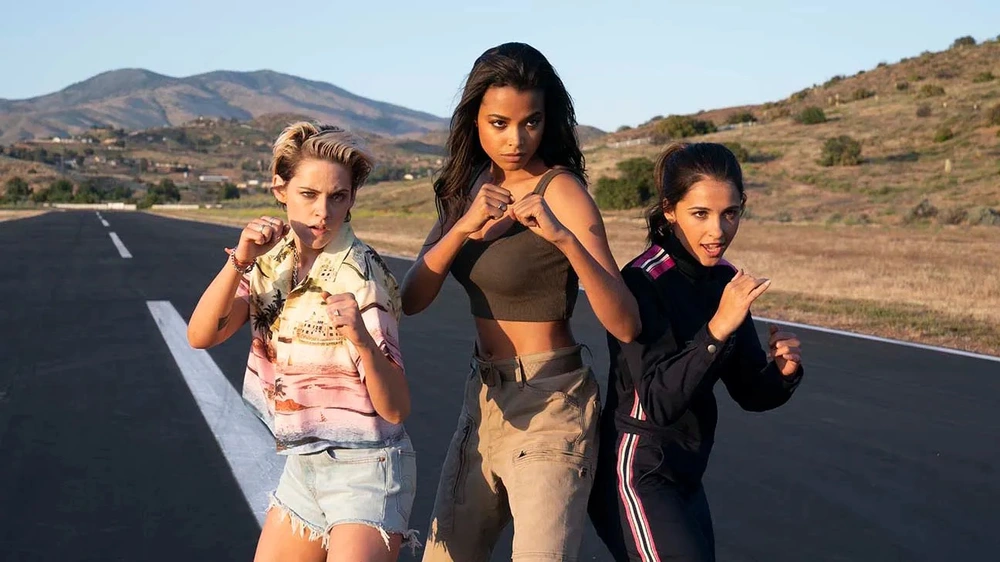 50 năm "Charlie's Angels": Tiếp thêm sức mạnh cho phụ nữ toàn cầu - Ảnh 2.