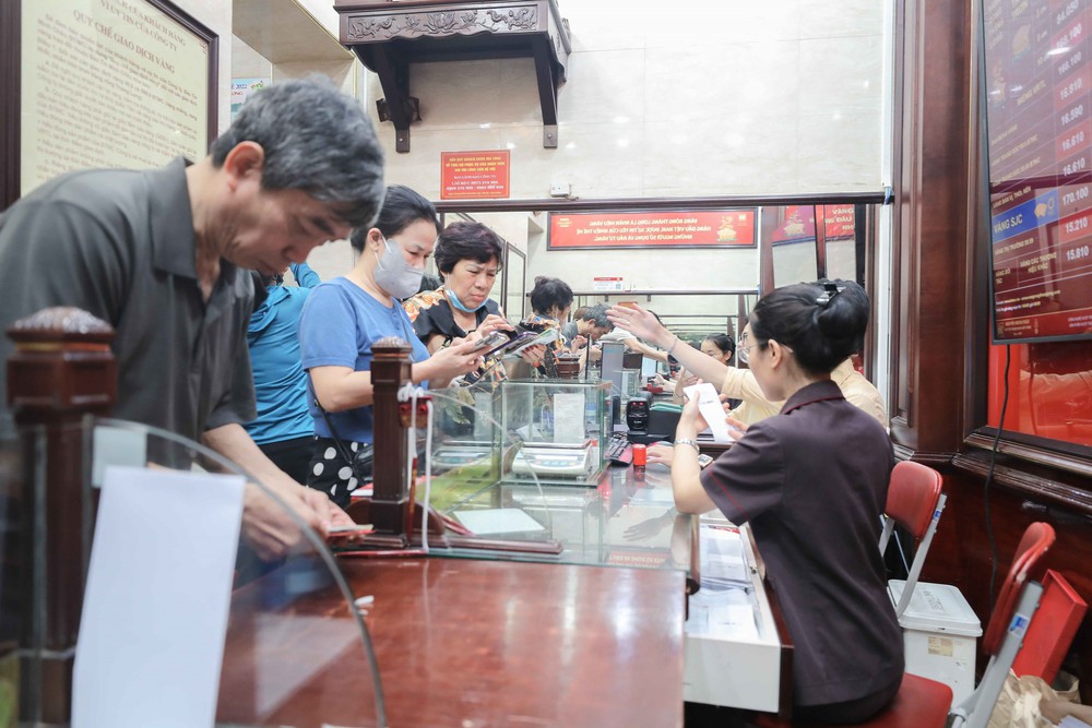 Bảo Tín Minh Châu đảm bảo quyền lợi khách hàng giao dịch vàng - Ảnh 1.