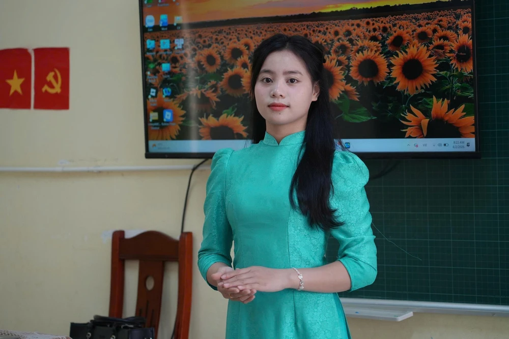 Tinh thần dám nghĩ, dám làm và khát vọng cống hiến của nữ đại biểu trẻ nhất Quốc hội khóa XVI - Ảnh 1.