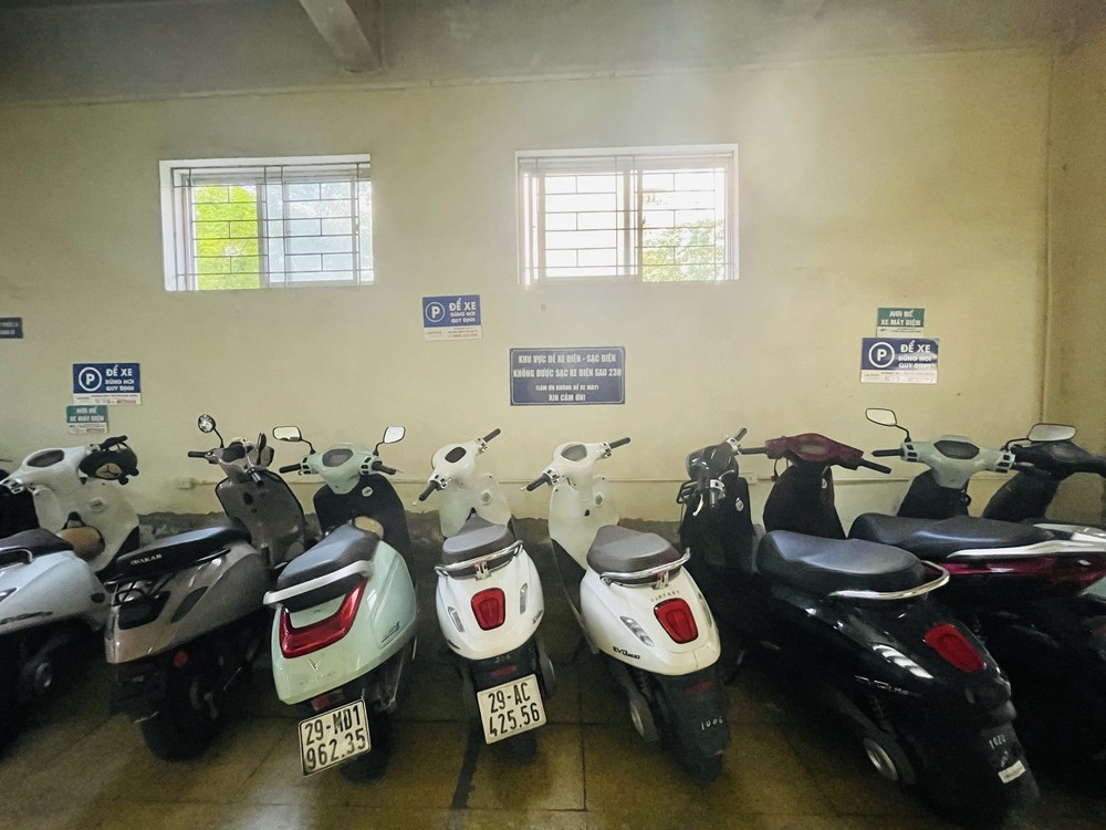 Hà Nội làm rõ thông tin hạn chế xe máy chạy xăng trong khu vực Vành đai 1 từ ngày 1/7 - Ảnh 2.