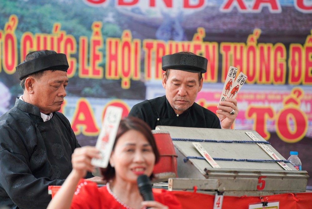 Hội đền, chùa Bà Tấm - tri ân công đức Hoàng Thái hậu Ỷ Lan - Ảnh 10. Hội đền, chùa Bà Tấm - tri ân công đức Hoàng Thái hậu Ỷ Lan - Ảnh 10.