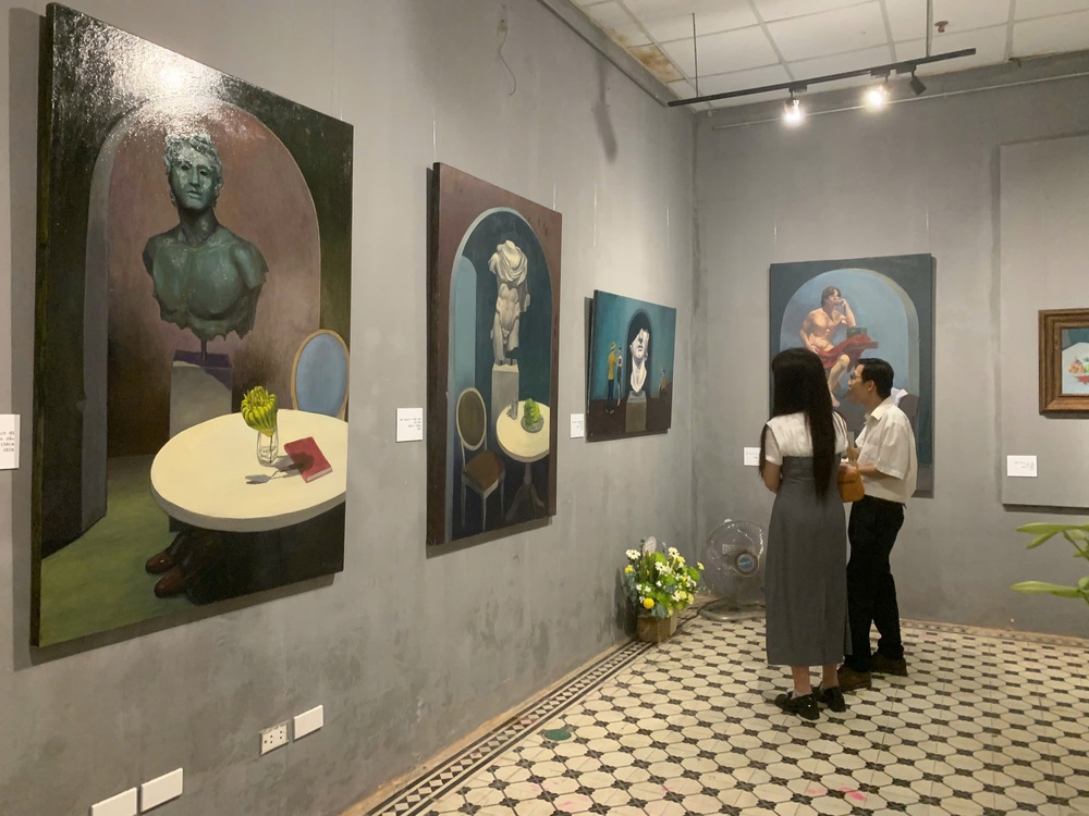 Triển lãm "Hai Ba Bốn" - một đối thoại về thực hành sáng tạo - Ảnh 2.