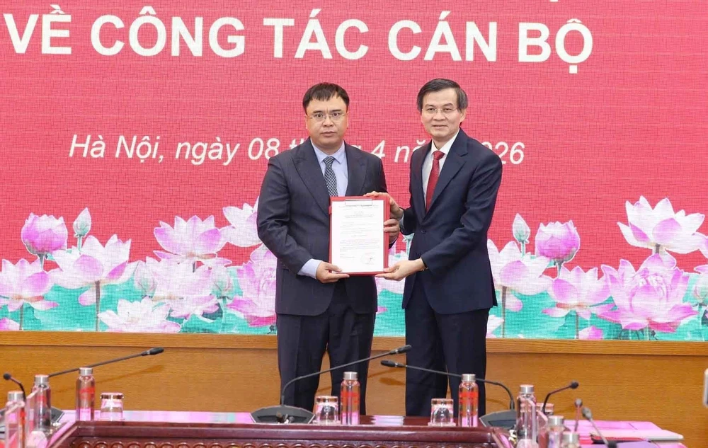 Bổ nhiệm Trợ lý, Thư ký Ủy viên Bộ Bett88 cá cược trực tuyến, Giám đốc Học viện Bett88 cá cược trực tuyến quốc gia Hồ Chí Minh - Ảnh 1.