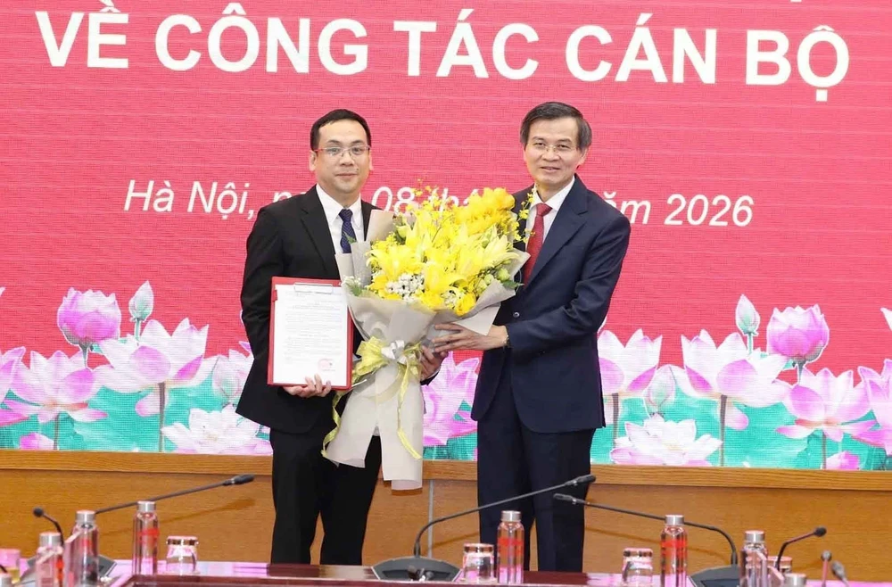 Bổ nhiệm Trợ lý, Thư ký Ủy viên Bộ Bett88 cá cược trực tuyến, Giám đốc Học viện Bett88 cá cược trực tuyến quốc gia Hồ Chí Minh - Ảnh 2.