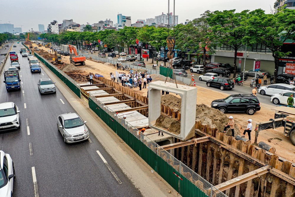 Hà Nội đẩy nhanh tiến độ 2 dự án khẩn cấp chống ngập, bổ cập nước sông Tô Lịch - Ảnh 4. Hà Nội đẩy nhanh tiến độ 2 dự án khẩn cấp chống ngập, bổ cập nước sông Tô Lịch - Ảnh 4.