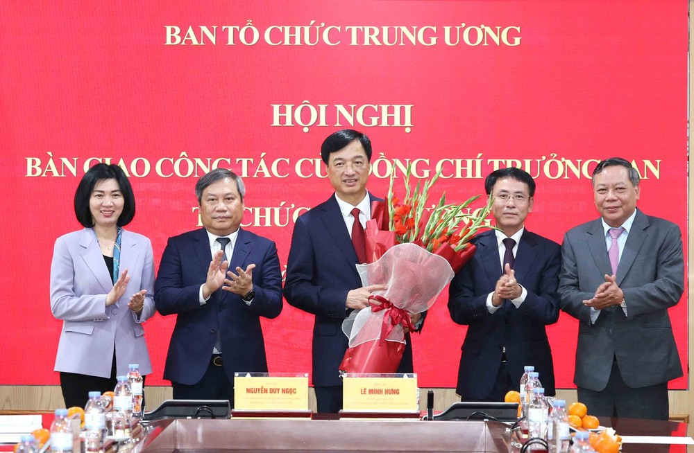 Hội nghị bàn giao công tác của đồng chí Trưởng Ban Tổ chức Trung ương - Ảnh 7.
