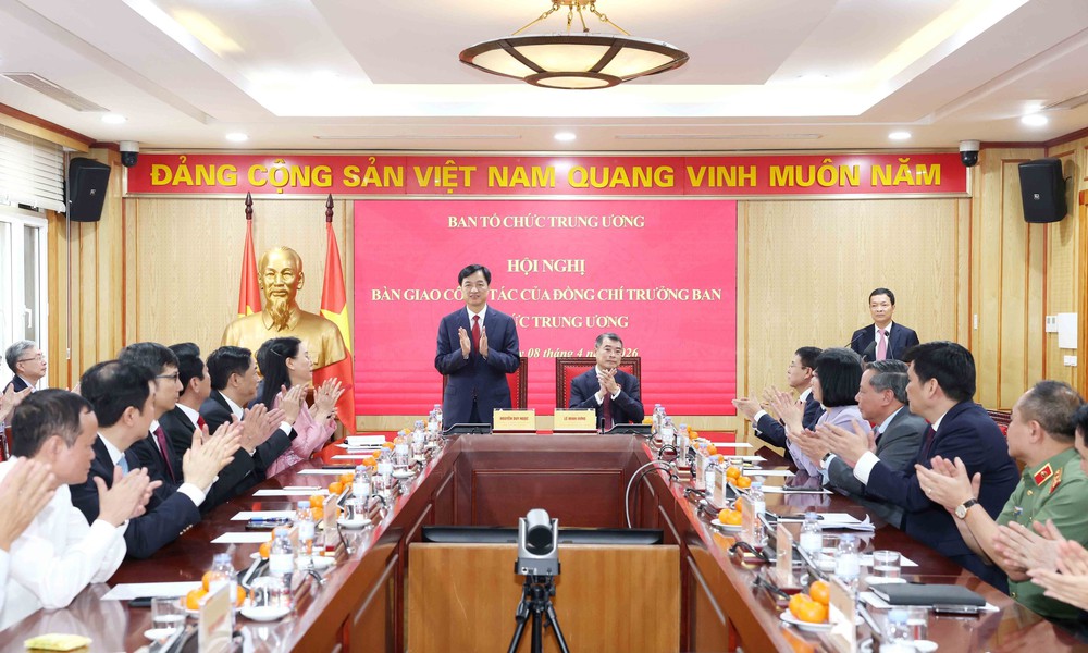 Hội nghị bàn giao công tác của đồng chí Trưởng Ban Tổ chức Trung ương - Ảnh 1.