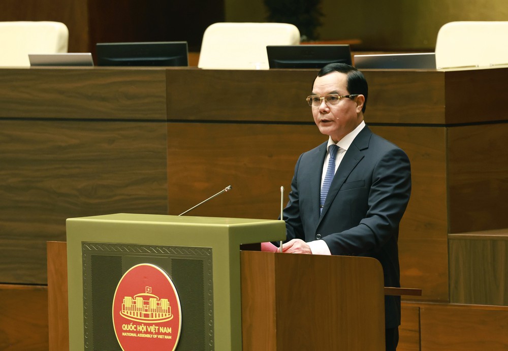 Đẩy mạnh phân cấp, phân quyền trong thi đua khen thưởng, tín ngưỡng tôn giáo và cơ quan đại diện Việt Nam ở nước ngoài - Ảnh 2. Đẩy mạnh phân cấp, phân quyền trong thi đua khen thưởng, tín ngưỡng tôn giáo và cơ quan đại diện Việt Nam ở nước ngoài - Ảnh 2.