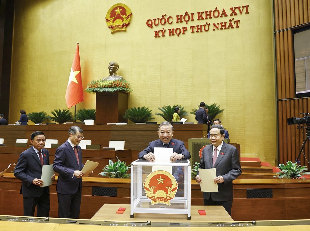 Kỳ họp thứ Nhất, Quốc hội khoá XVI: Quốc hội tiếp tục thực hiện công tác nhân sự - Ảnh 1. Kỳ họp thứ Nhất, Quốc hội khoá XVI: Quốc hội tiếp tục thực hiện công tác nhân sự - Ảnh 1.