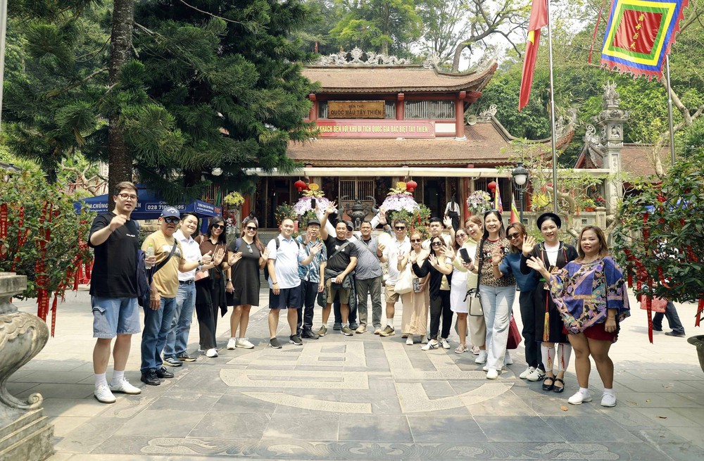 Nhiều đoàn khách du lịch quốc tế khám phá, trải nghiệm các điểm du lịch tại Phú Thọ - Ảnh 5.