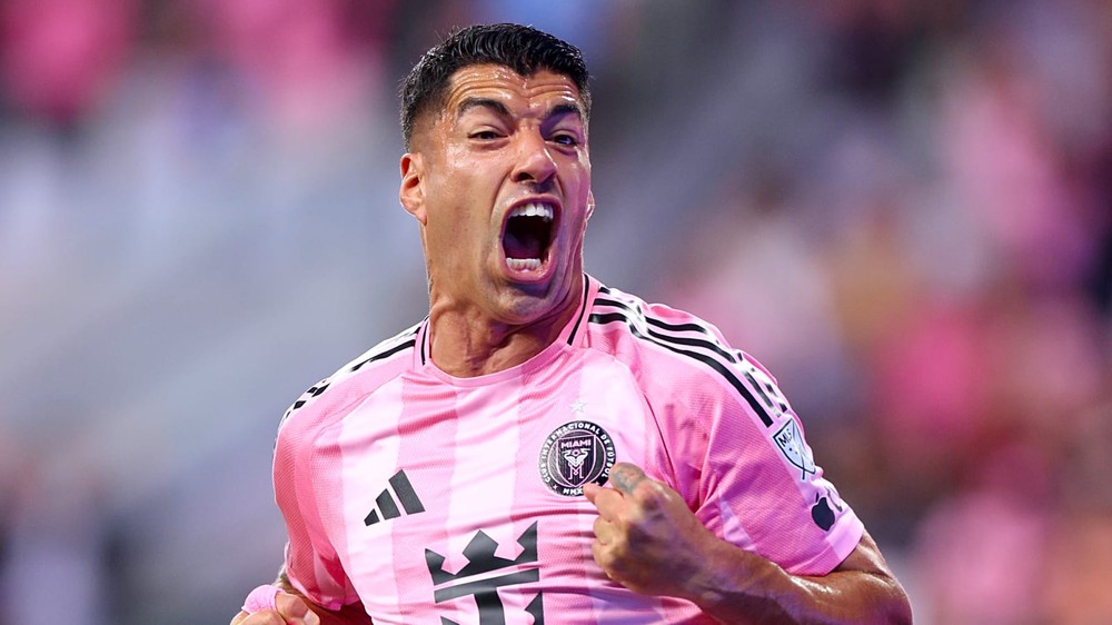 Hai năm sau giải nghệ, Luis Suarez muốn trở lại khoác áo ĐTQG dự World Cup - Ảnh 1. Hai năm sau giải nghệ, Luis Suarez muốn trở lại khoác áo ĐTQG dự World Cup - Ảnh 1.