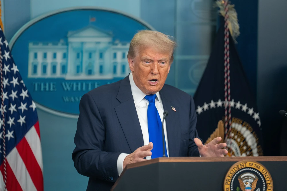 Tổng thống D. Trump cân nhắc rút Mỹ khỏi NATO - Ảnh 2.