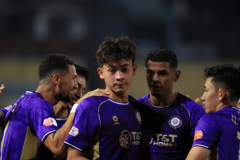 Phát hiện 20 tuổi của Hà Nội FC khiến V-League thêm thú vị - Ảnh 1.