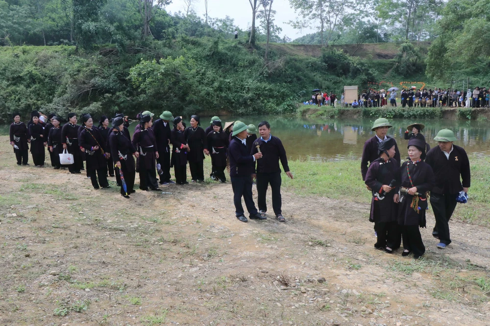 "Chợ tình Xuân Dương” - Nơi lưu giữ mạch ngầm văn hóa trăm năm - Ảnh 5.