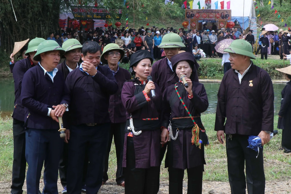 "Chợ tình Xuân Dương” - Nơi lưu giữ mạch ngầm văn hóa trăm năm - Ảnh 4.