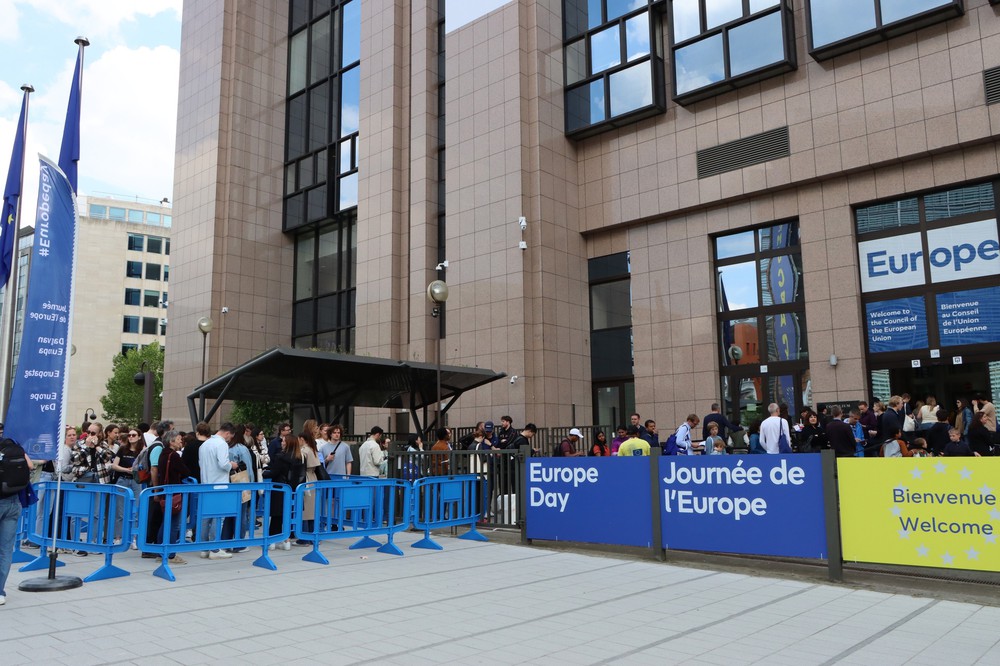 EU tăng cường kết nối với người dân qua Ngày châu Âu - Ảnh 1.