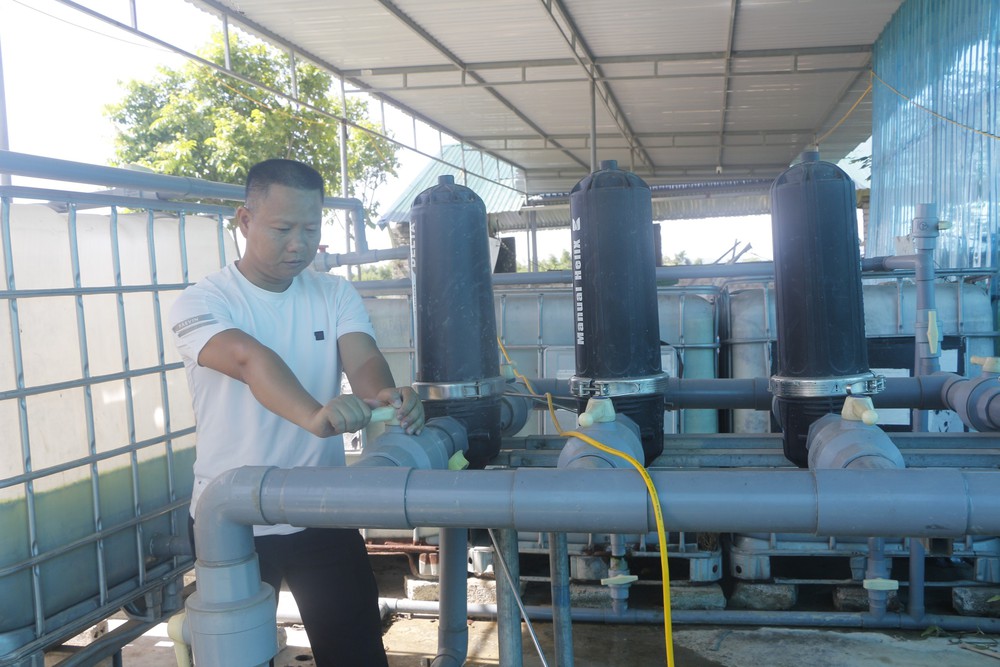 Đẩy mạnh chuyển đổi số toàn diện - Ảnh 2.