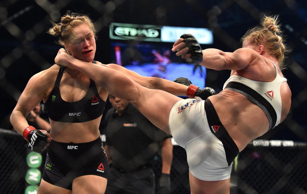 Ronda Rousey: Sự trở lại của biểu tượng gây tranh cãi - Ảnh 2.