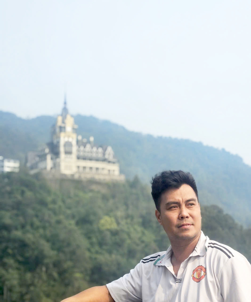 Nhạc sĩ Nguyễn Hoàng Linh: Những bài hát dành cho tuổi trẻ - Ảnh 5. Nhạc sĩ Nguyễn Hoàng Linh: Những bài hát dành cho tuổi trẻ - Ảnh 5.