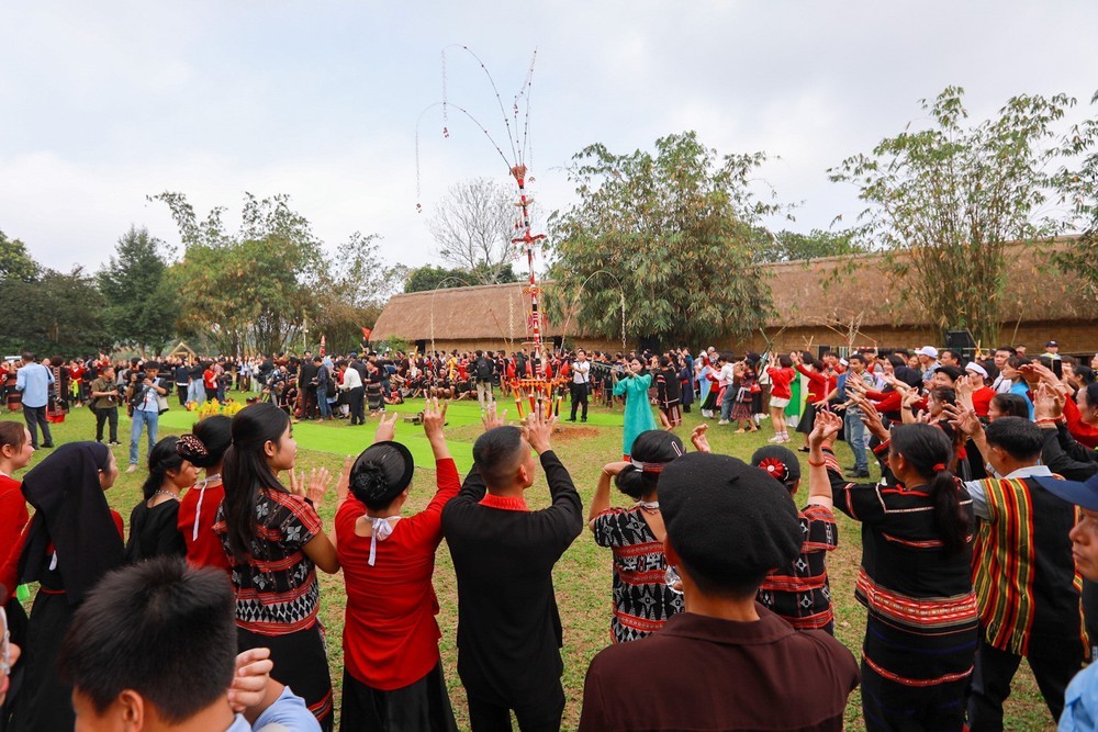 Đại hội MTTQ lần thứ XI: Khơi dậy sức mạnh văn hóa trong khối đại đoàn kết toàn dân tộc - Ảnh 2.