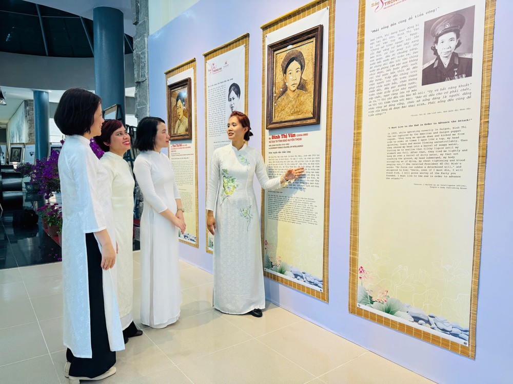 Triển lãm “Sen trong đá”: Tôn vinh vẻ đẹp kiên trung của các nữ tù chính trị tại Côn Đảo - Ảnh 3.