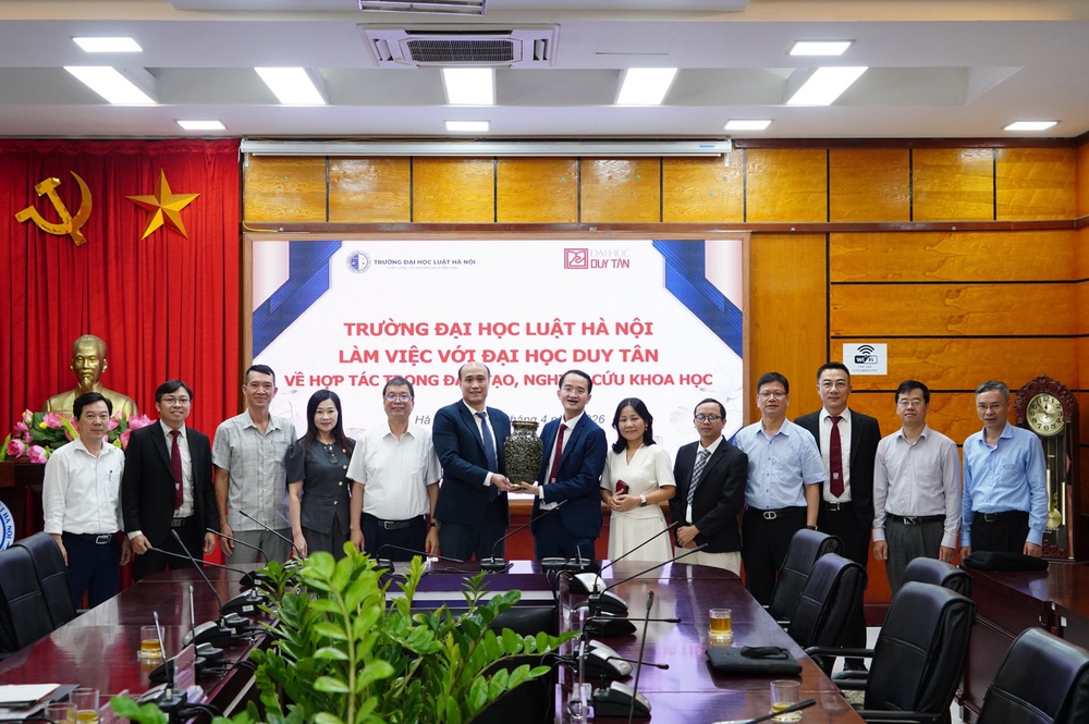 Kiến tạo nền tảng pháp lý cho Trung tâm Tài chính Quốc tế Việt Nam - Ảnh 2.