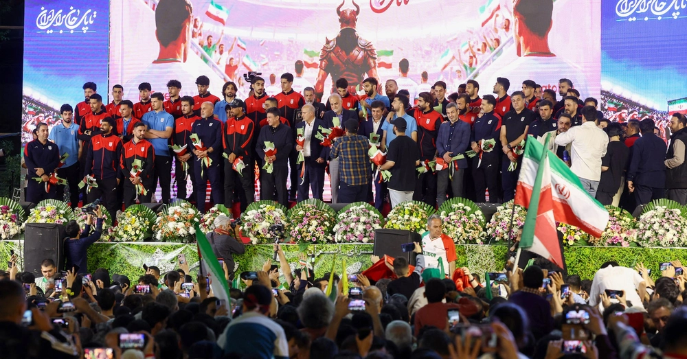 Iran tổ chức lễ xuất quân tiễn đội tuyển lên đường dự World Cup 2026, hàng nghìn CĐV tham dự - Ảnh 1.