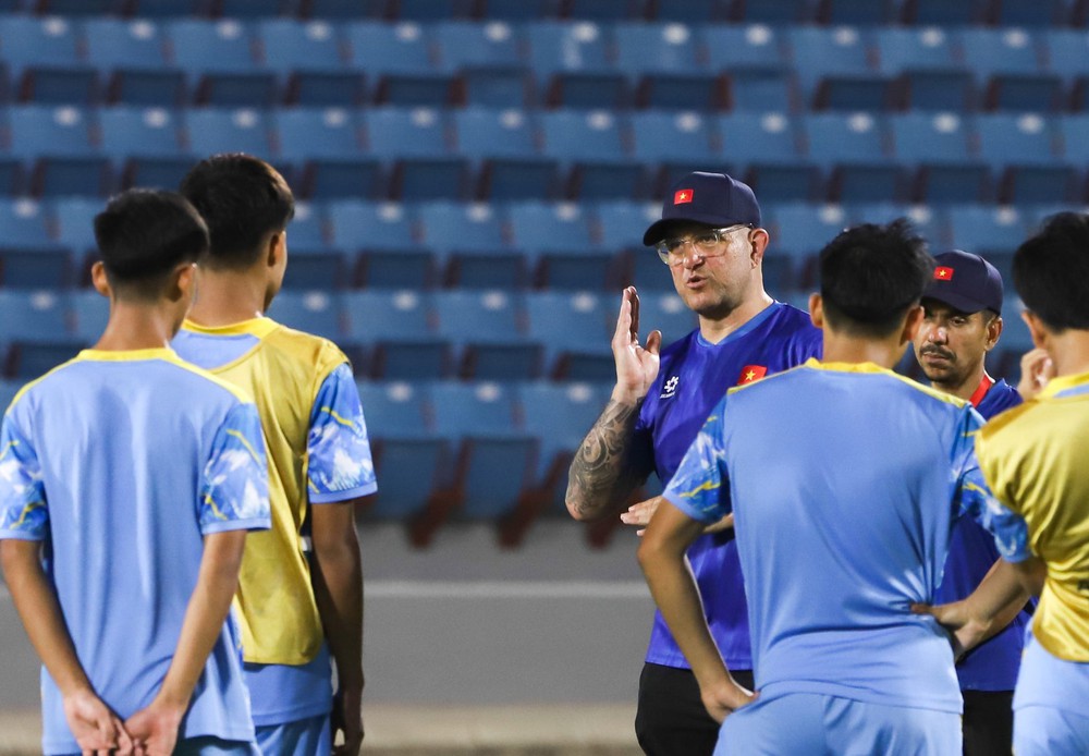 Bật mí về người thầy Brazil đưa U17 Việt Nam đến World Cup - Ảnh 2.